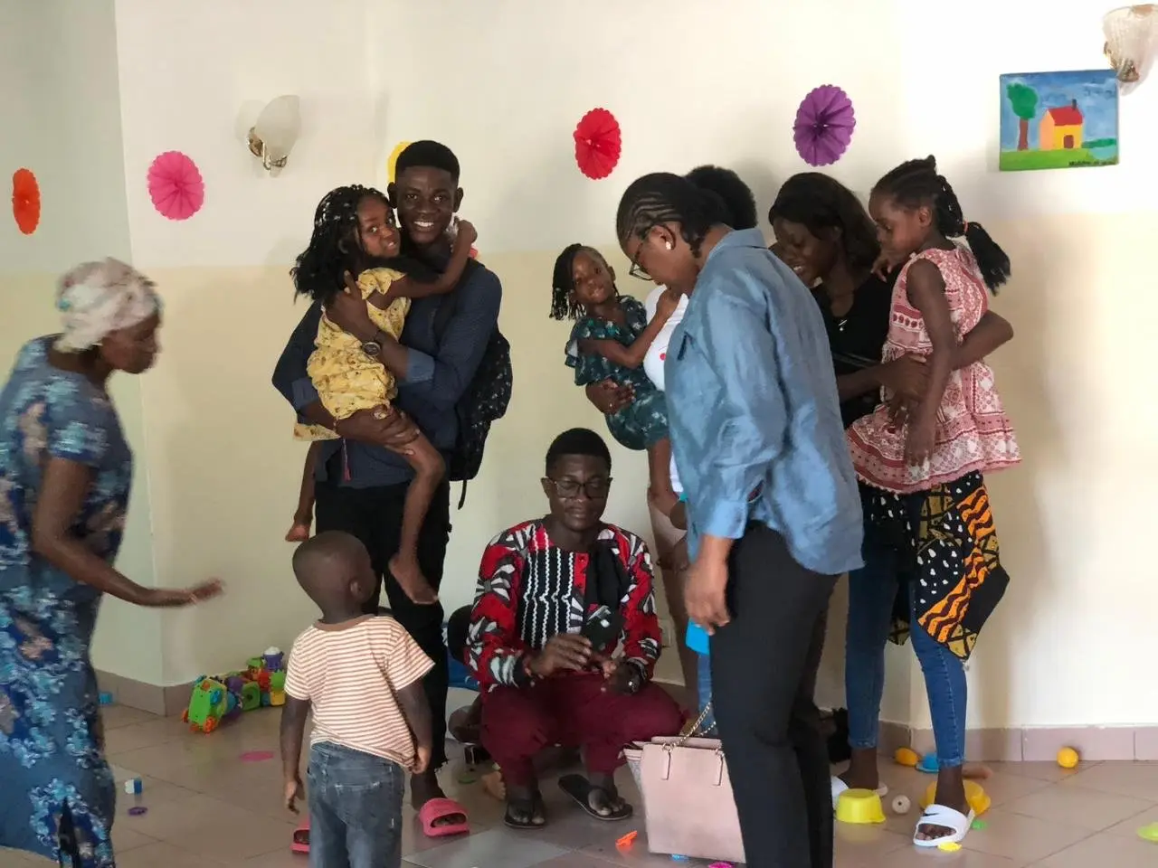 Photo 2 : Visite au village Mwana de Pointe-Noire